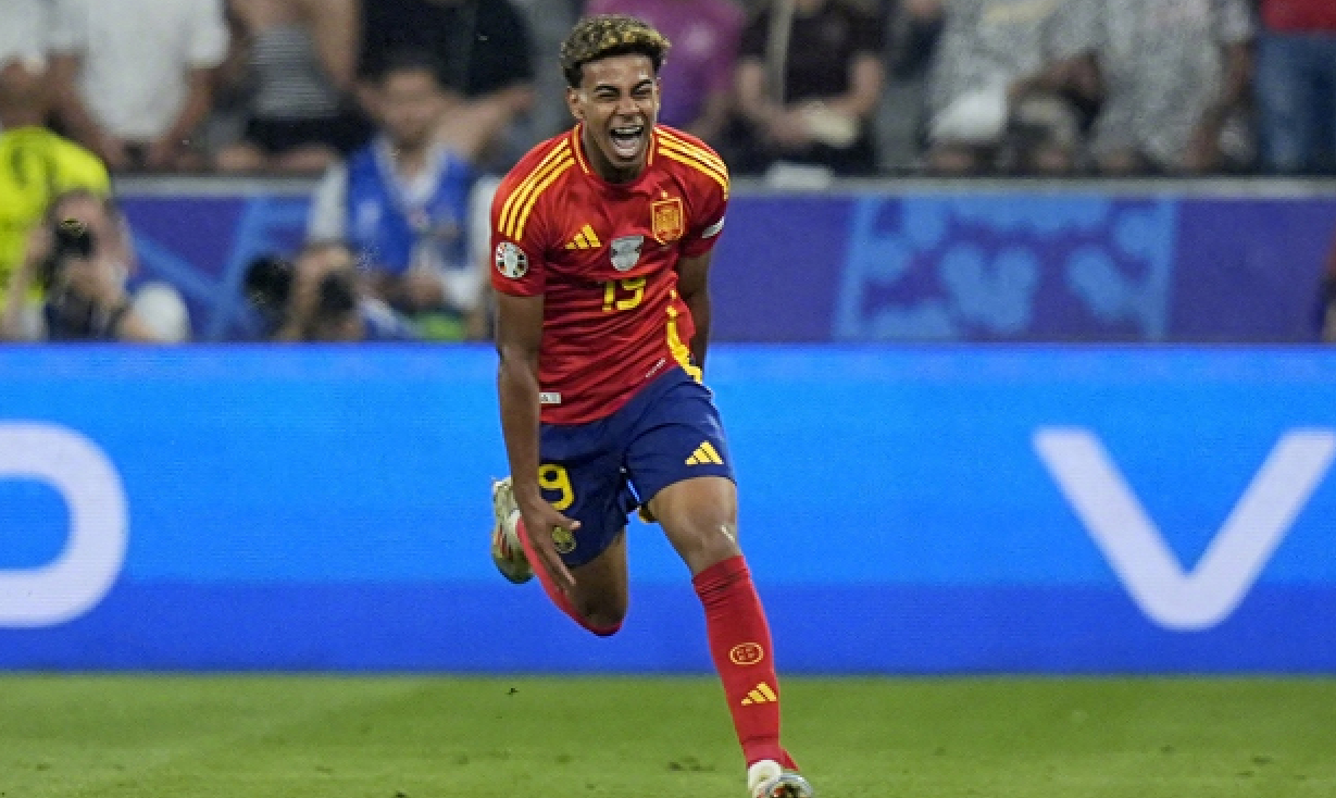 包含字母哥新星表现优异表现突出,西班牙队前途光明!的词条 包含字母哥新星表现优异表现突出,西班牙队前途光明!的词条