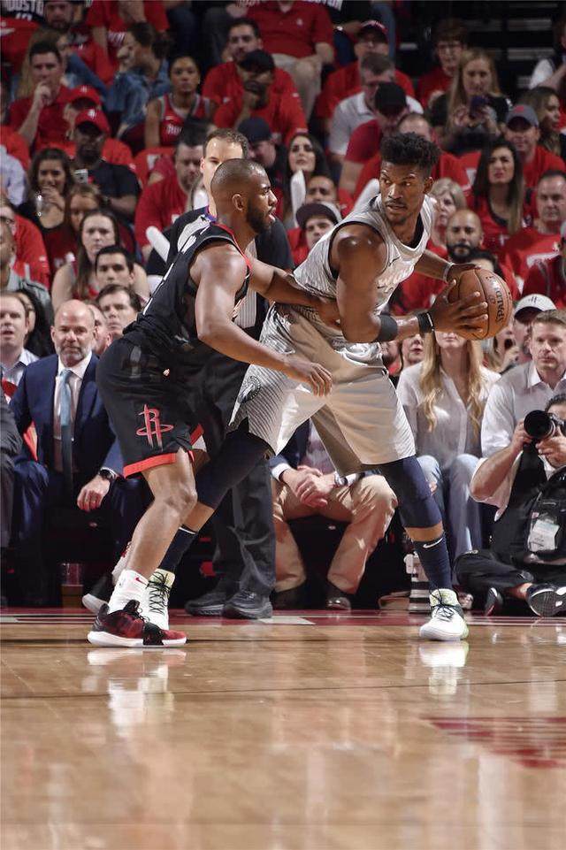 betball贝博娱乐 -包含皖江战狼队对阵江汉朱雀队，高尔夫友谊赛失利，内线统治篮板——韧性与执行并存的词条