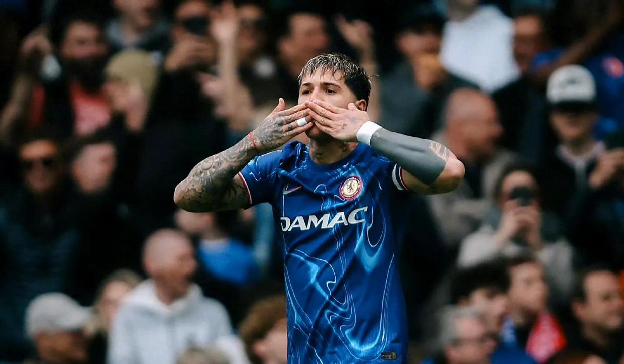 贝博电竞娱乐 - c罗超远距离射门 