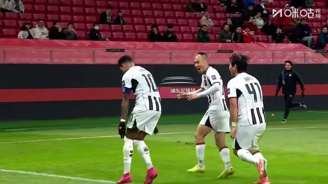 亚冠今晨再迎强敌，布莱顿门线救险，主帅态度：赛场秩序良好，赛季目标并未改变的简单介绍